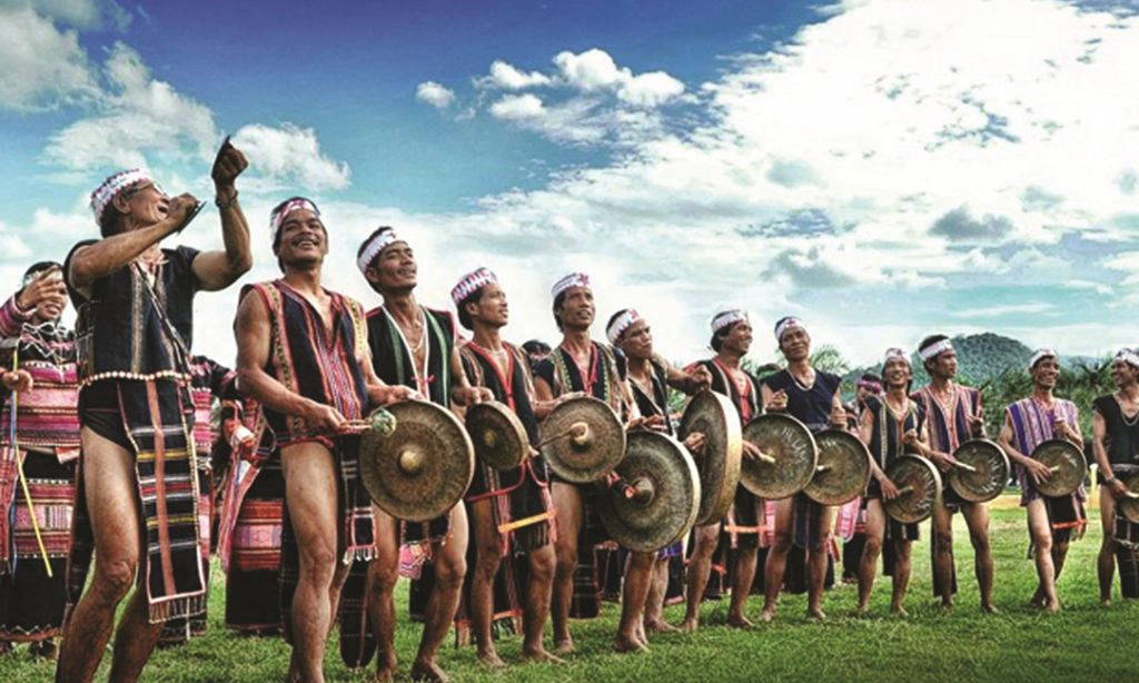 Les hauts plateaux du Centre conservent leur culture traditionnelle