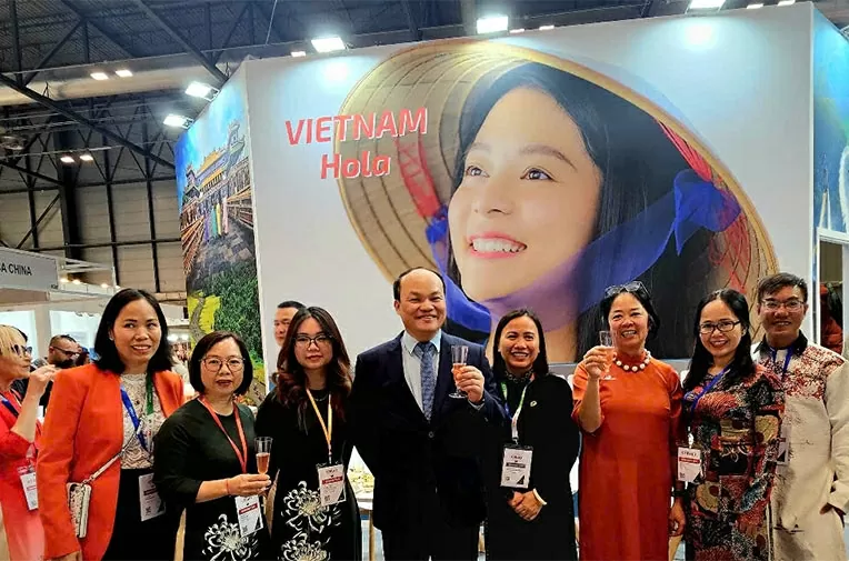 Ambassadeur Đoàn Thanh Song parles sur la visite du Premier ministre espagnol au Vietnam